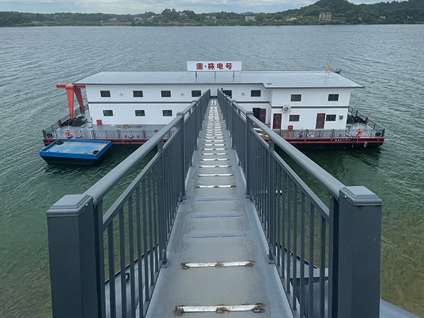 立式旋转接头摇臂式取水泵船-单个摇臂